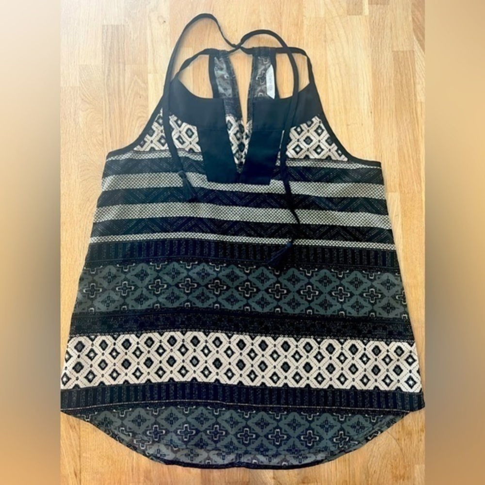 🖤ATHLETA HALTER TOP